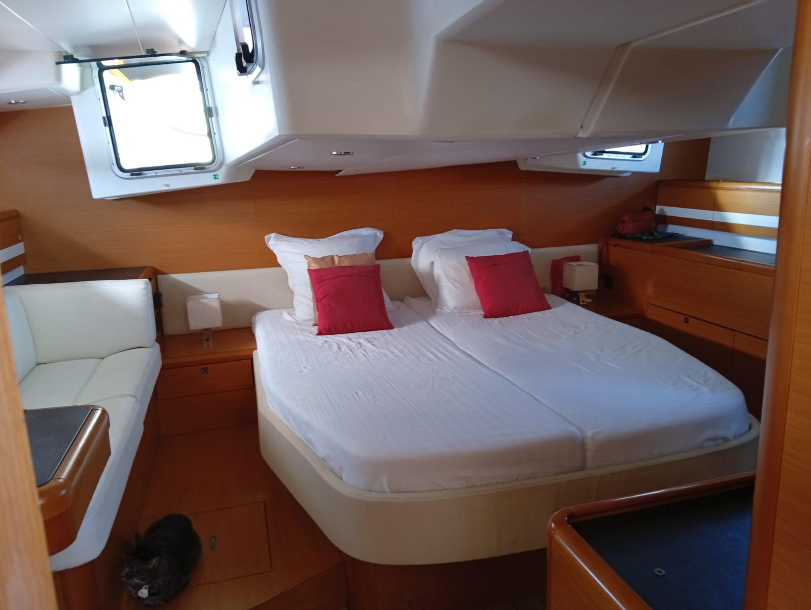 photo vente JEANNEAU YACHT 57